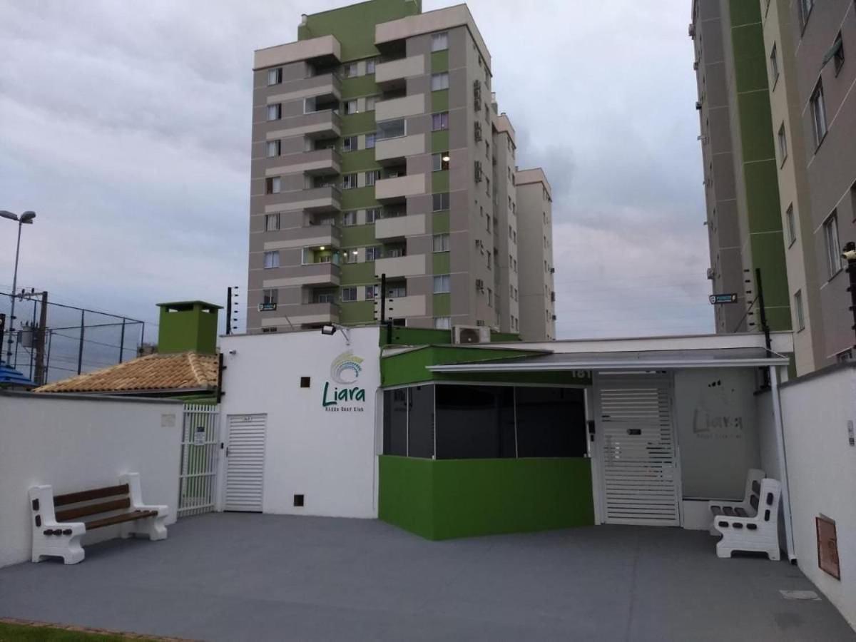 Liara Picarras: Praia, Beto Carrero E Muito Mais المظهر الخارجي الصورة